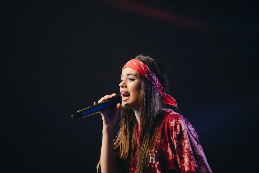 UPSTAIRS GIG – SINGER SONGWRITER SESSIONS