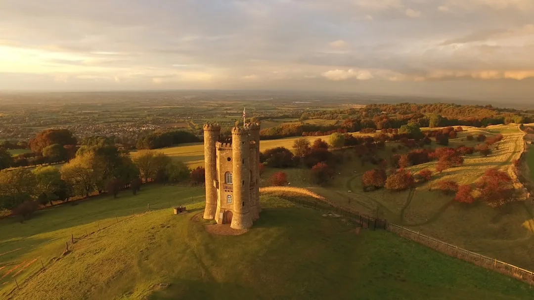 The Cotswolds and Stonehenge tour from Bath