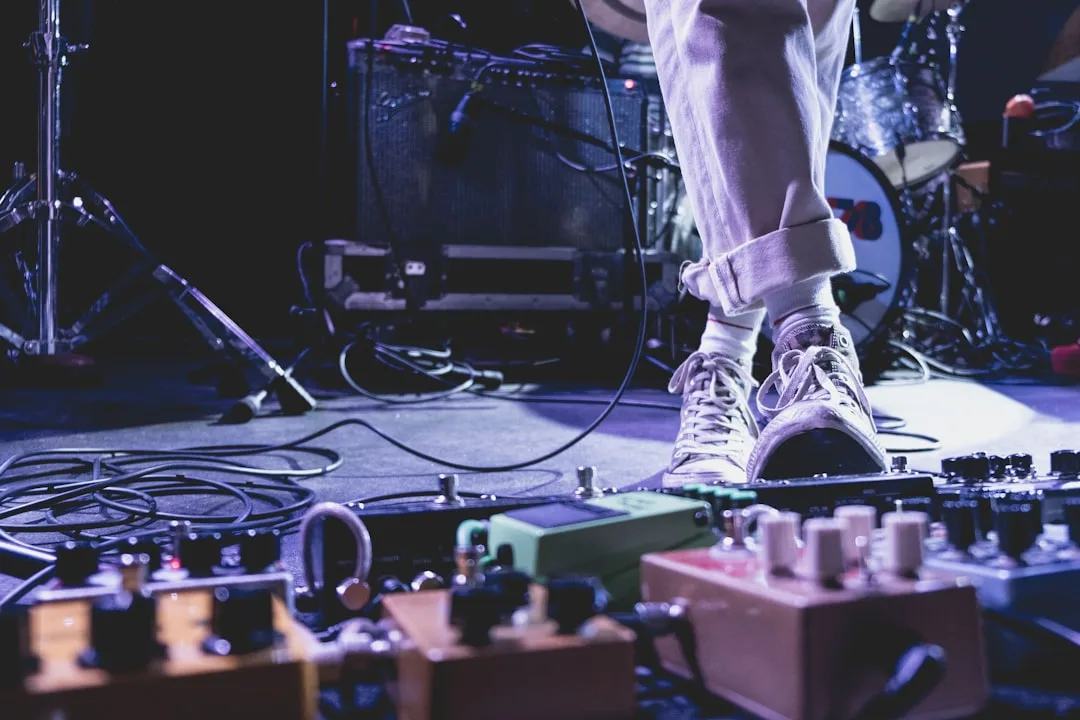 KD and The Dogs - Classic & Modern Rock Power Trio at Joe Joe Jims