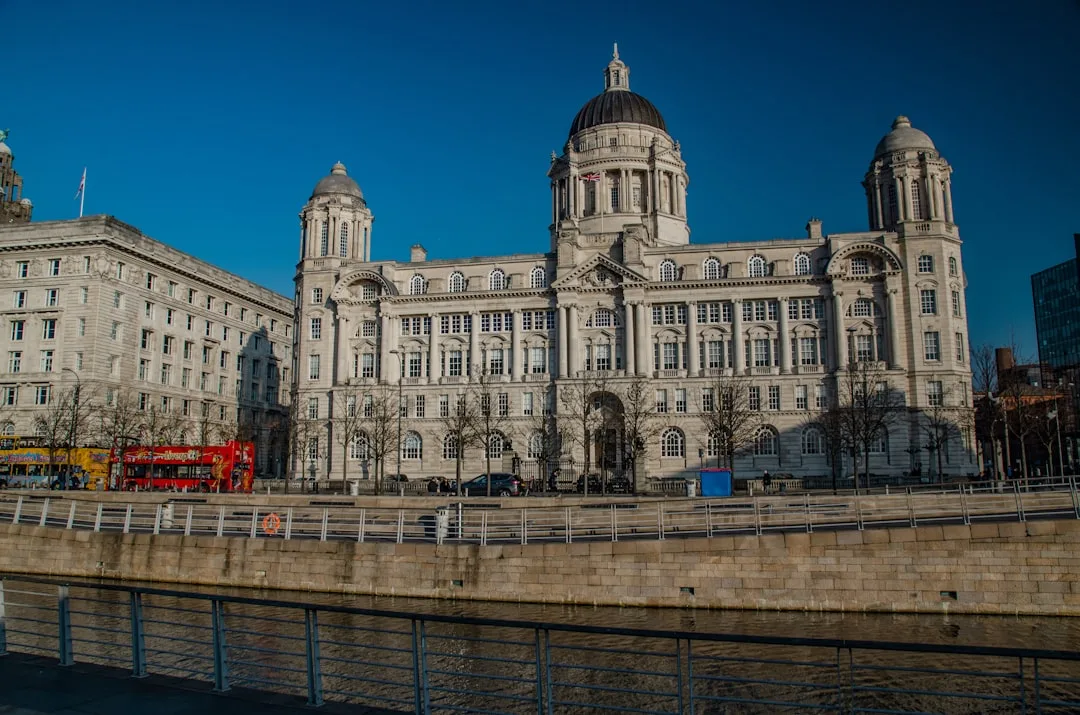 Downtown Liverpool Walking Tour - In Spanish