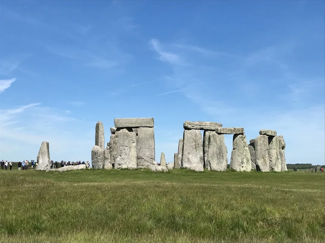 London to Stonehenge Shuttle Bus and Independent Day Trip at Victoria Coach Station