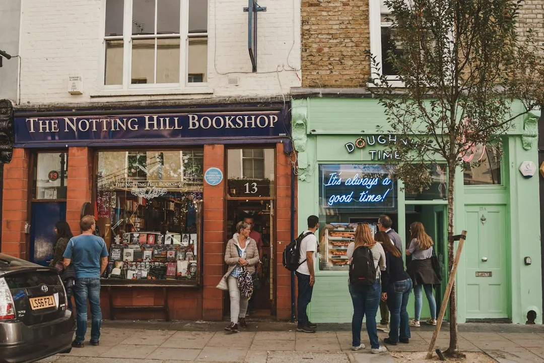 London: Notting Hill Self-Guided Walking Tour with an APP