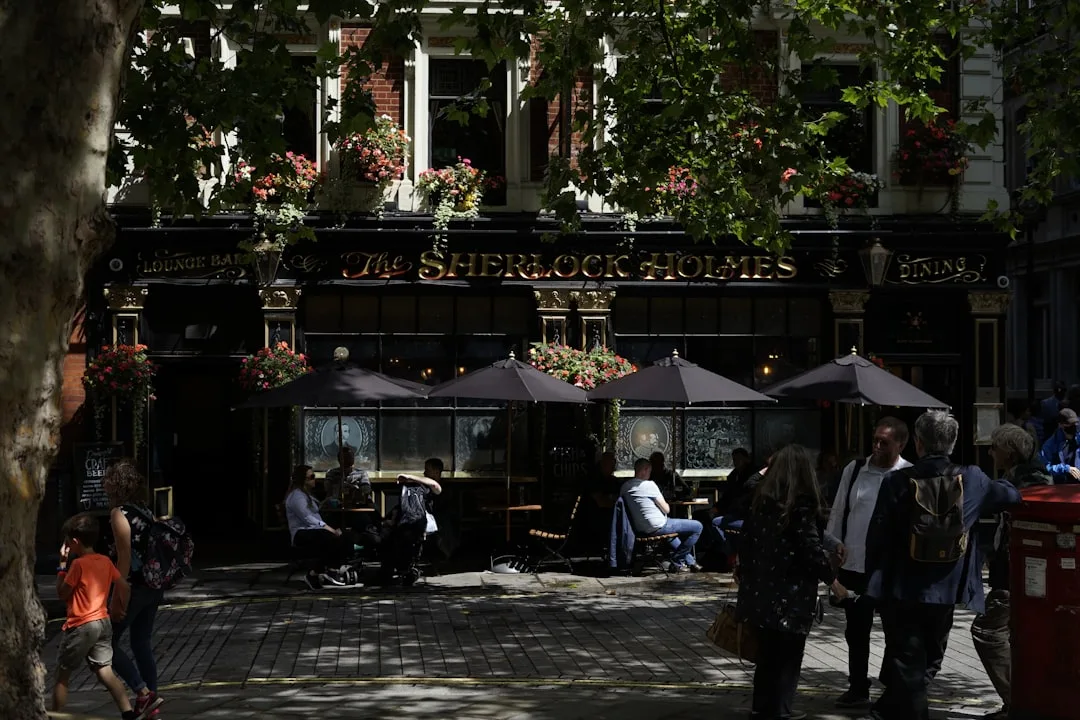 London: Historic Pub Walking Tour