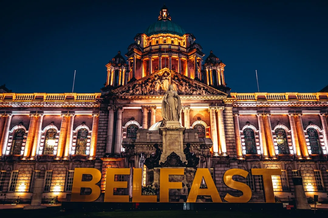 Belfast Troubles Tour: Walls and Bridges