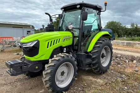 60 Minute Tractor Driving Experience, Berkshire at Wokingham