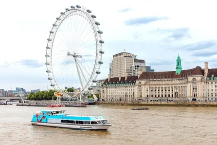 Thames Scenic Cruise for Two with Thames Luxury Charters