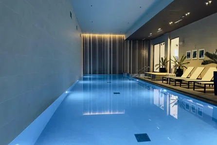 Weekday Back Massage or Facial with Lunch, Prosecco and Spa Relax at Renew, Hilton Bankside Spa at Renew, Hilton Bankside Spa