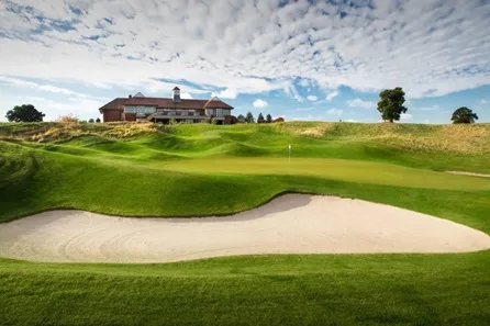 One Night Championship Golf Break with Dinner for Two at the Oxfordshire Golf Hotel & Spa at the Oxfordshire Golf Hotel & Spa, Thame