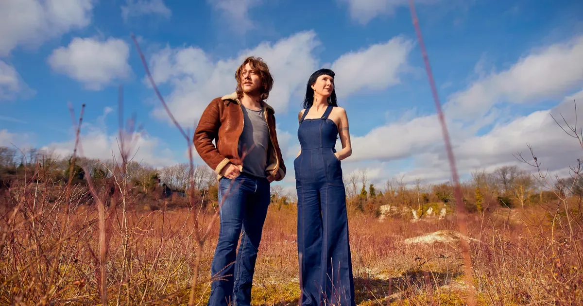Hannah Sanders & Ben Savage with Jon Thorne at Chapel Arts Centre