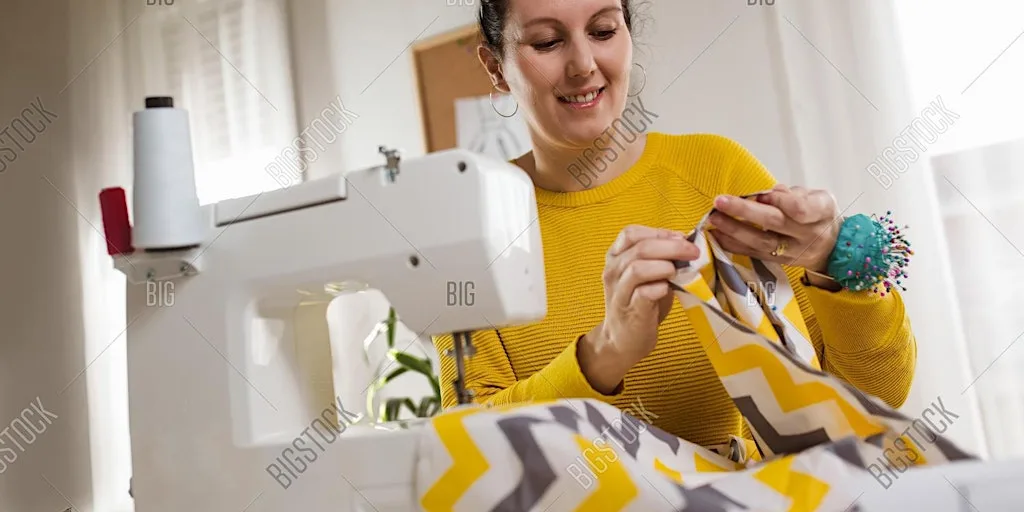 Sewing Workshop - Zipped pouches