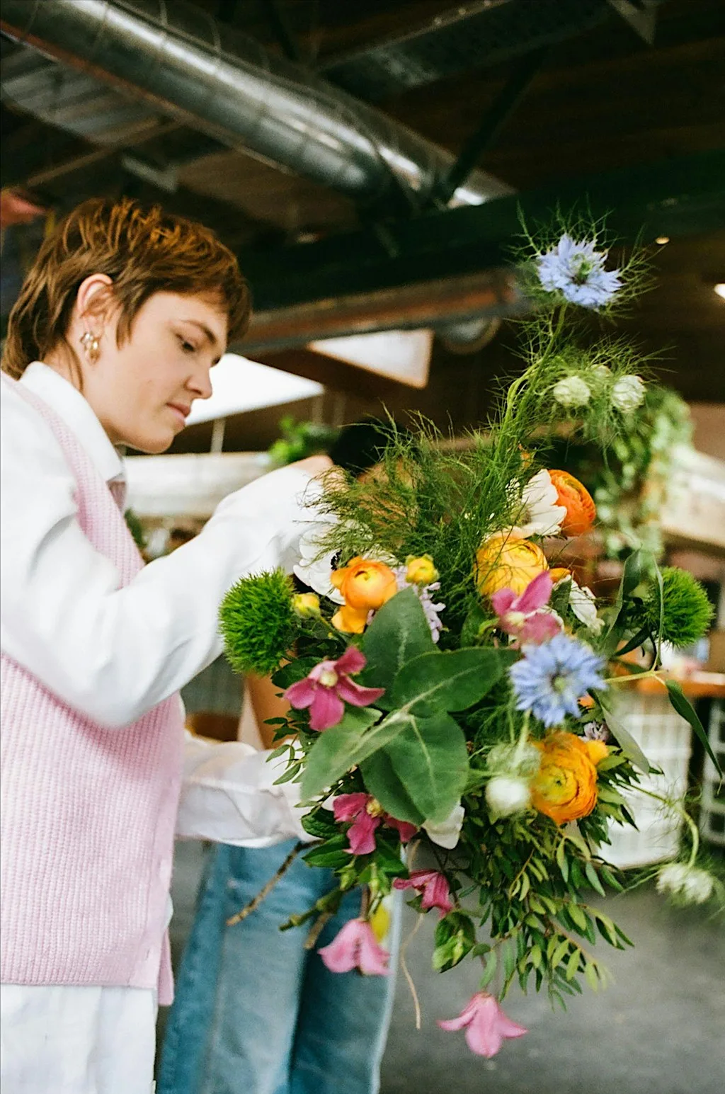 Autumn hand-tied bouqtuet workshop at All My Friends