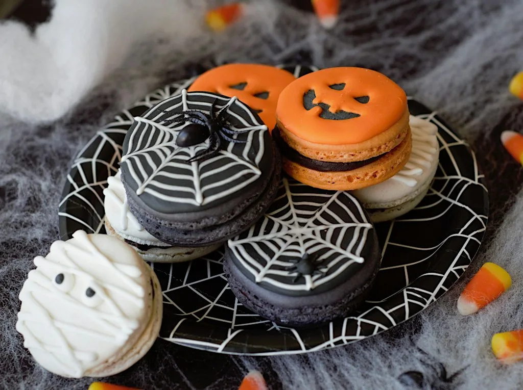 Halloween Macaron decorating workshop at The English Rose Bakery