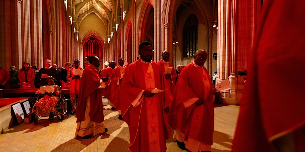 #RedWednesday Holy Mass, London at St George's Cathedral, Southwark