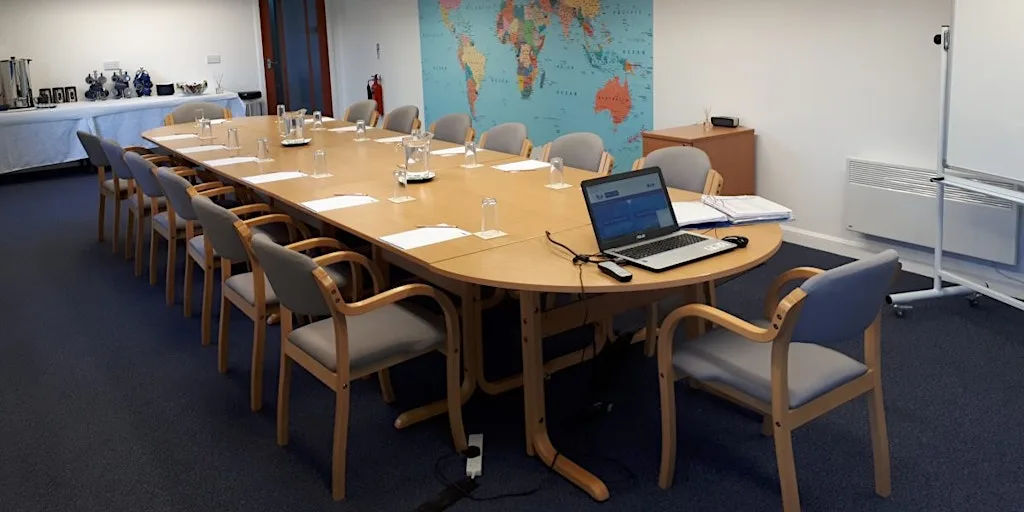 Scotland's Fast Track PPL Ground School Course at ACS Flight Training at Perth Airport