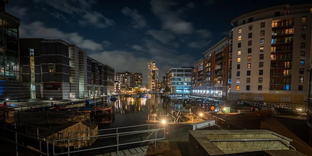 Night Photography Workshop - Leeds at Leeds Dock