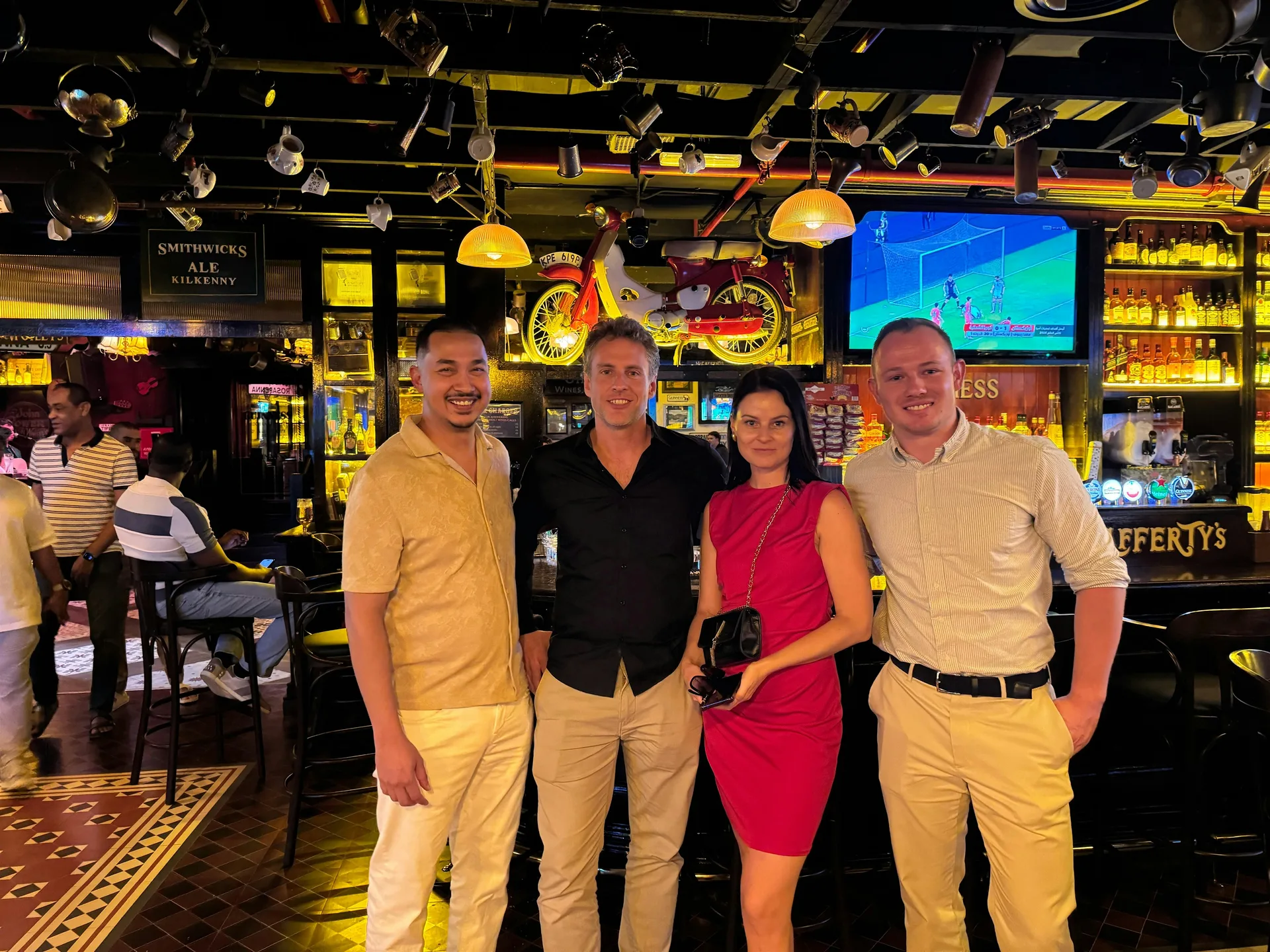 100 Cities Project: Edinburgh | Dinner with New Friends at Restaurant of the Week