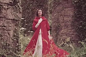 'Glitz, Glam and a bit of Gossip':Women of Belfast Walking Tour at Belfast City Hall