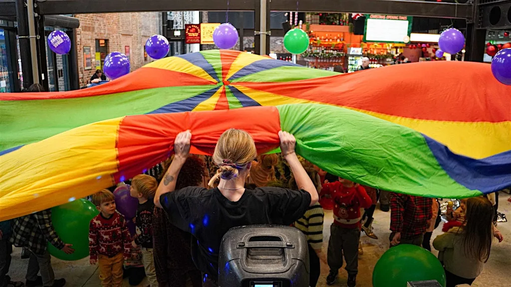 Free Christmas Boomchikkaboom Family Rave at Cambridge Street Collective
