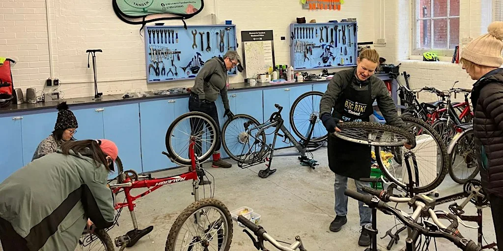 Basic Bike Maintenance : Bike Safety Check and How to Repair a Puncture at Women In Tandem