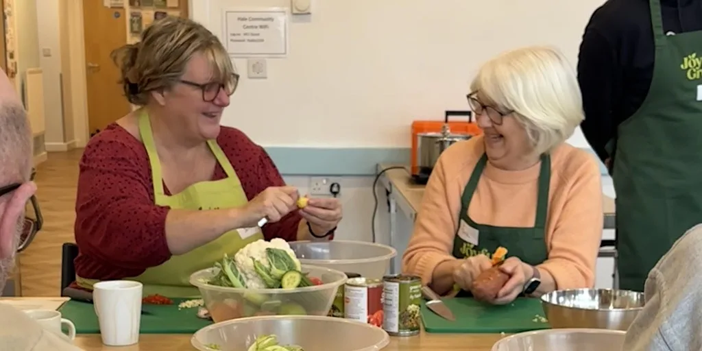 Community Cooking in Godalming: July Curry Noodles at Denningberg Centre