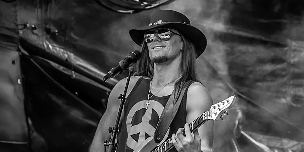Bon Jovi Tribute - Bon Giovi at The Risley Park