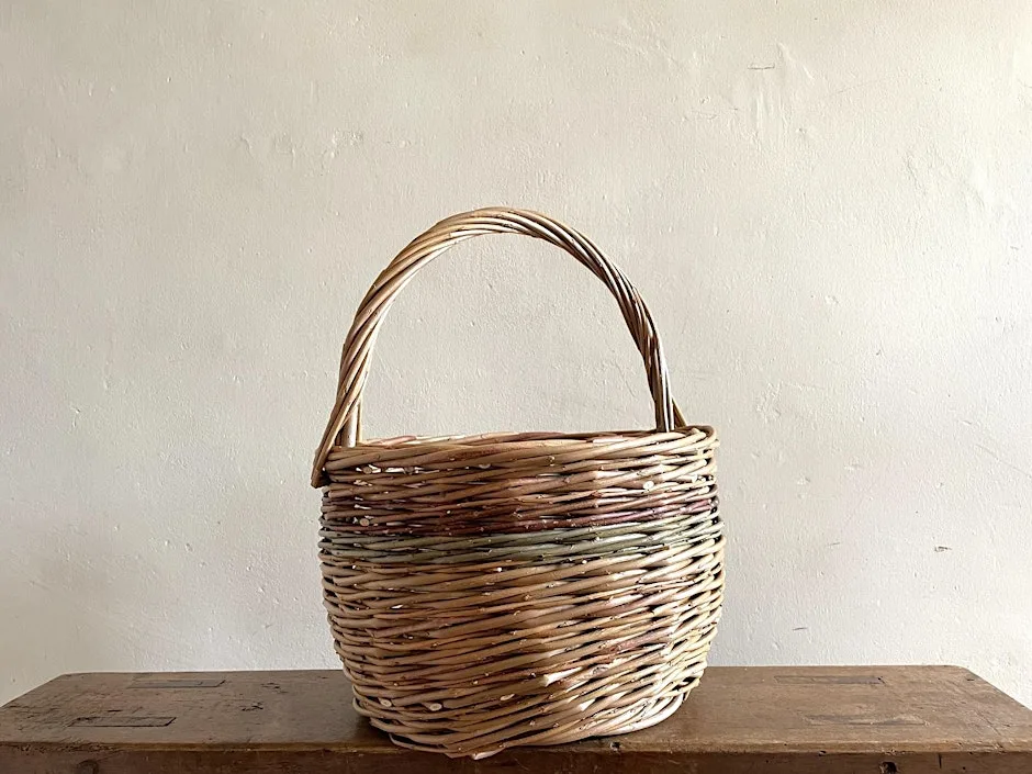 Willow beginners round basket workshop with Sarah Le Breton at Chevithorne