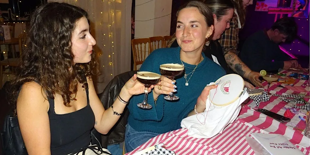 Sip & Stitch London at London Art Bar, Holborn