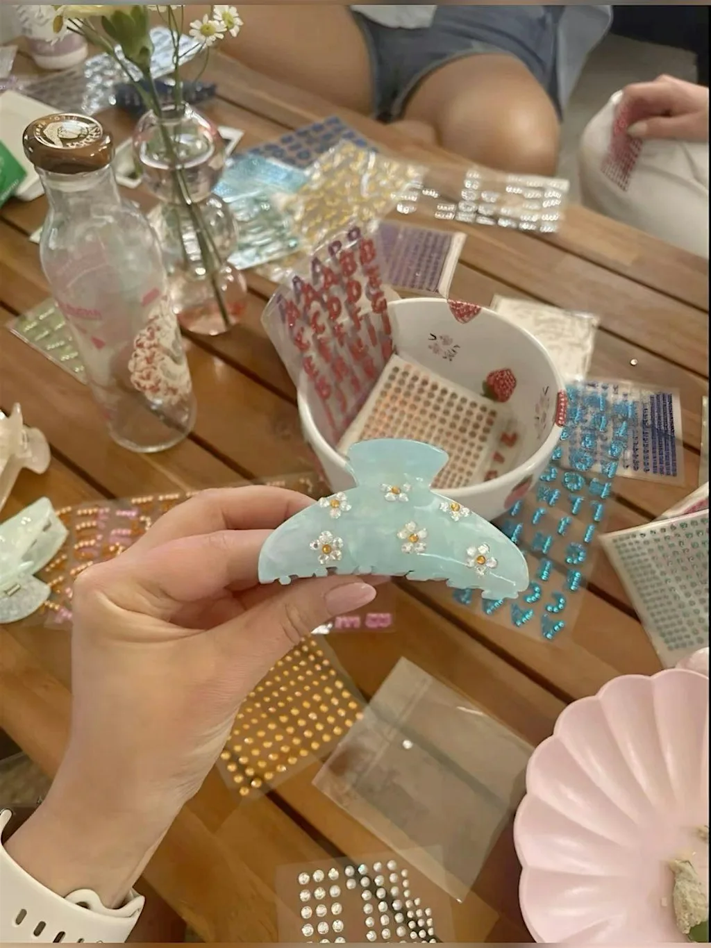 Make Your Own Beaded Hair Accessory |The Girly Scene X The Mobile Beauty Co at 27 Otley Rd