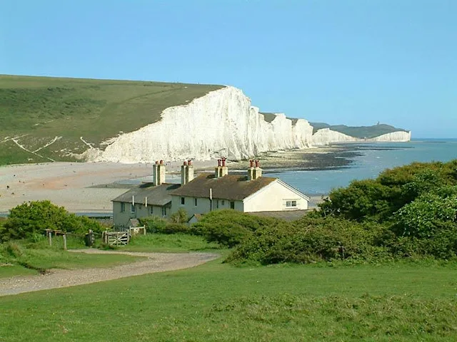 Seven Sisters and Magnificent Iconic White Cliffs Experience at Victoria Station