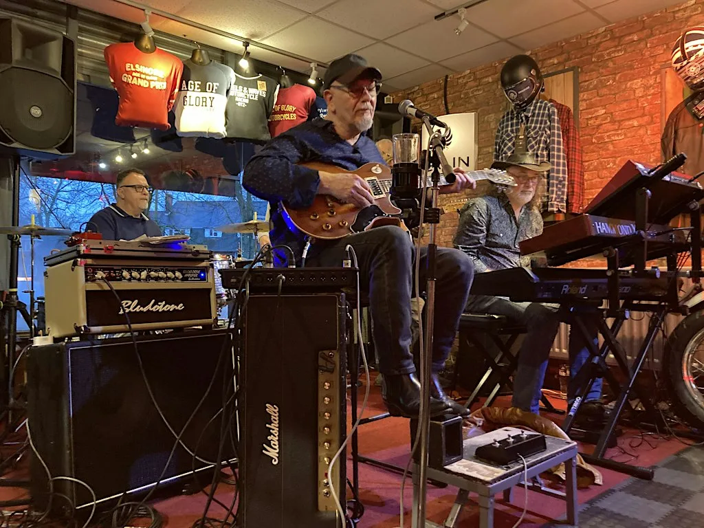 The Mike Davids Band at The Sunday Soiree