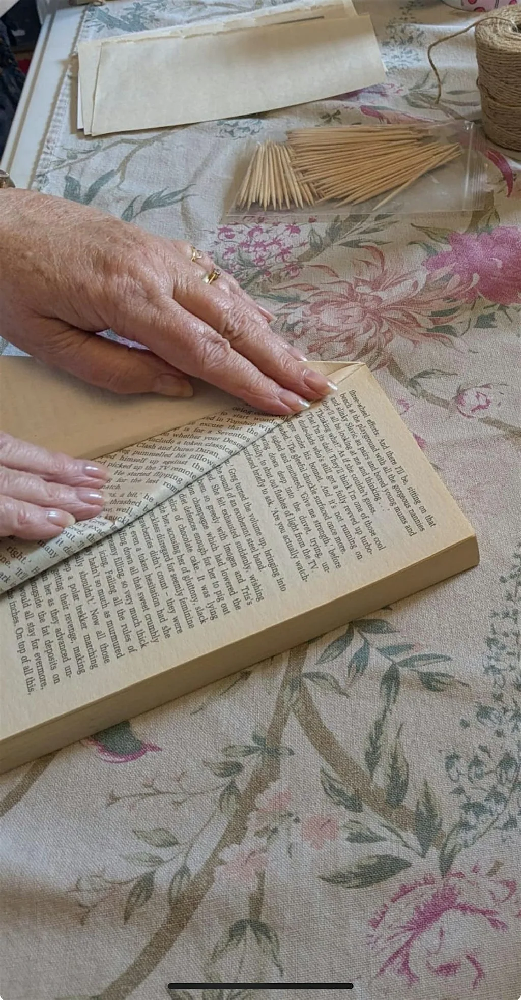 Book Folding Workshop at Pretties in the wood