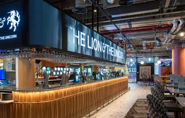 Sub Pub - London (Waterloo Station) at The Lion & The Unicorn - J D Wetherspoon