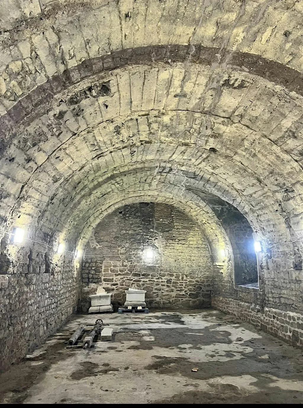 Southampton Weekday City Walking Tours at The Bargate