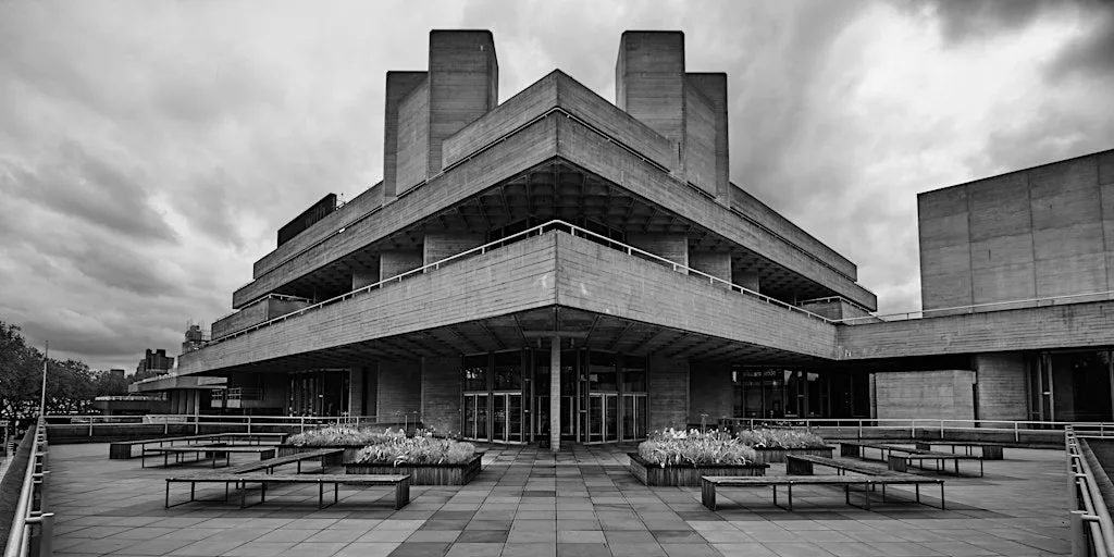 Architectural Photography Walk and Workshop on the River Thames in London at LEON Bankside