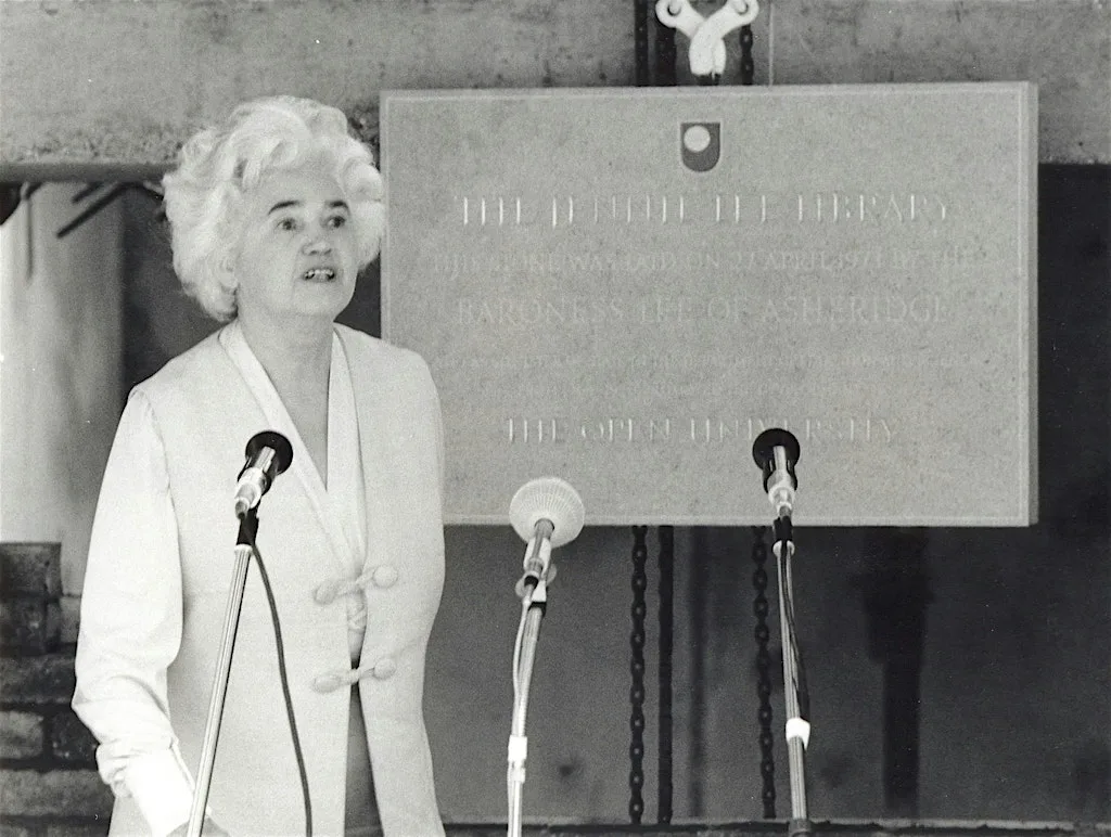 Celebrating the first public statue of Jennie Lee (1904-1988) at Berrill Lecture Theatre