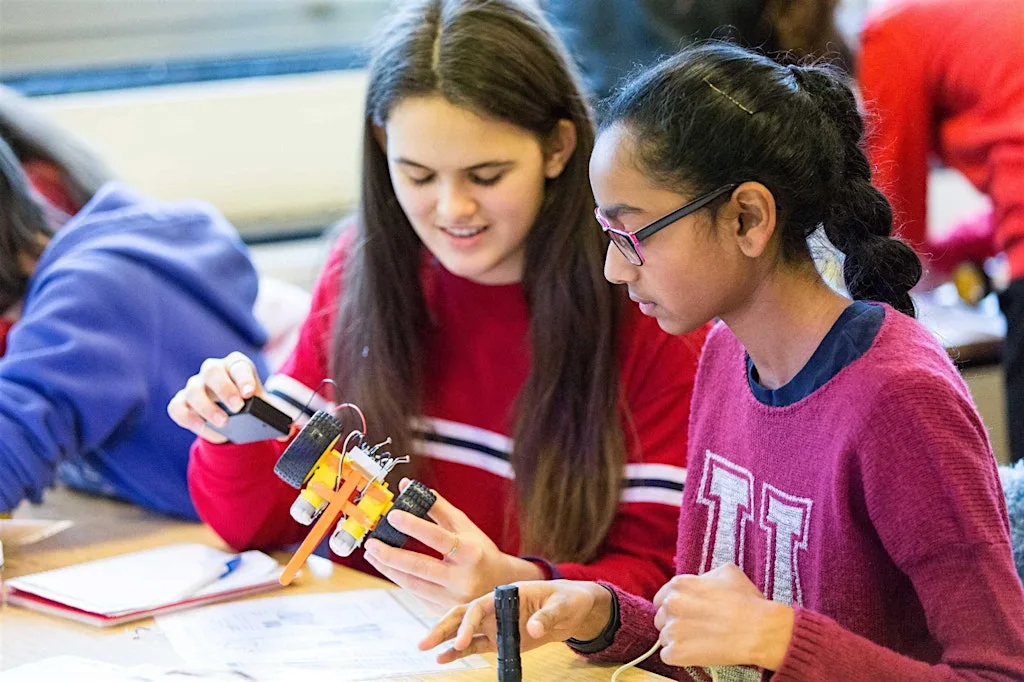 Holiday workshops: Electronic and Electrical Control (Year 5 and 6) at The Royal Institution of Great Britain