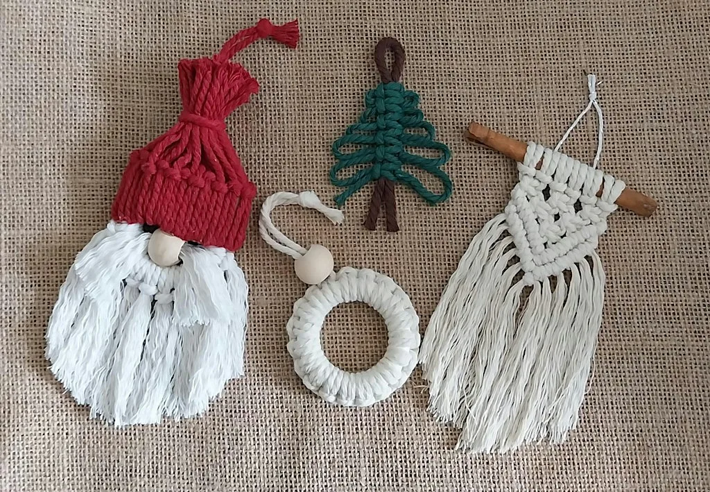 Macrame Christmas hanging ornaments workshop