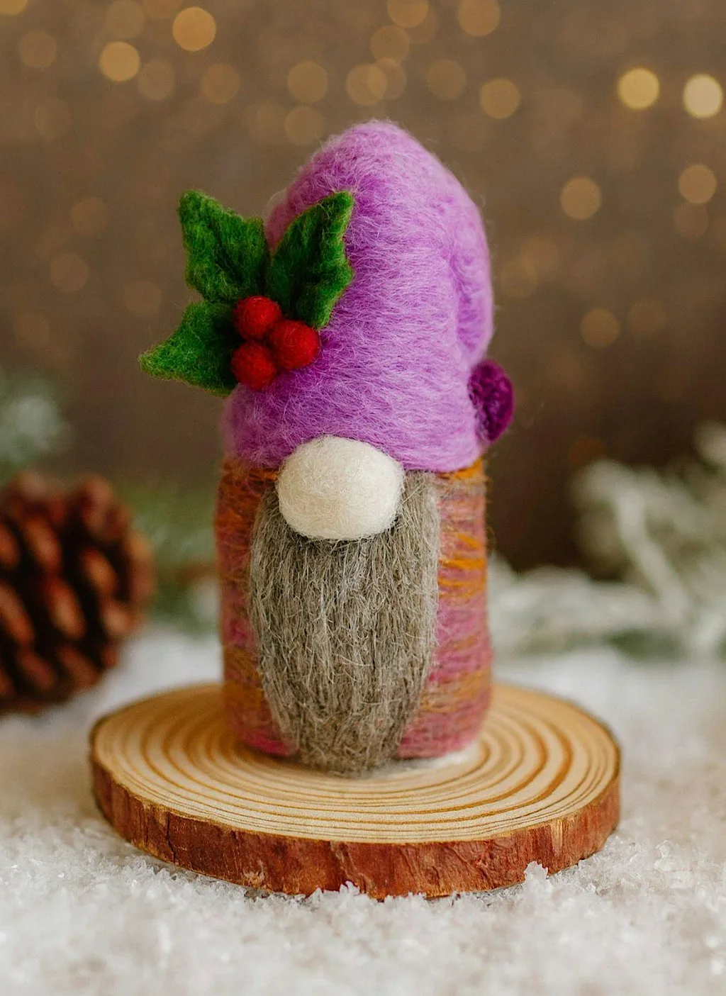 Festive Needlefelt Gonk at Zuna Café
