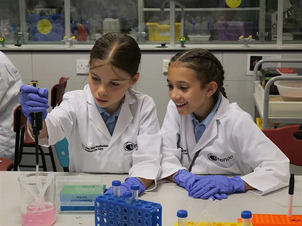 Holiday workshop: Extract your own DNA (Year 5 and 6) at The Royal Institution of Great Britain