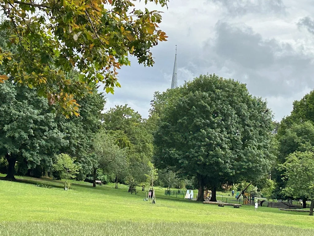 Hemel Hempstead Walking Book Club - July at Hemel Hempstead Library