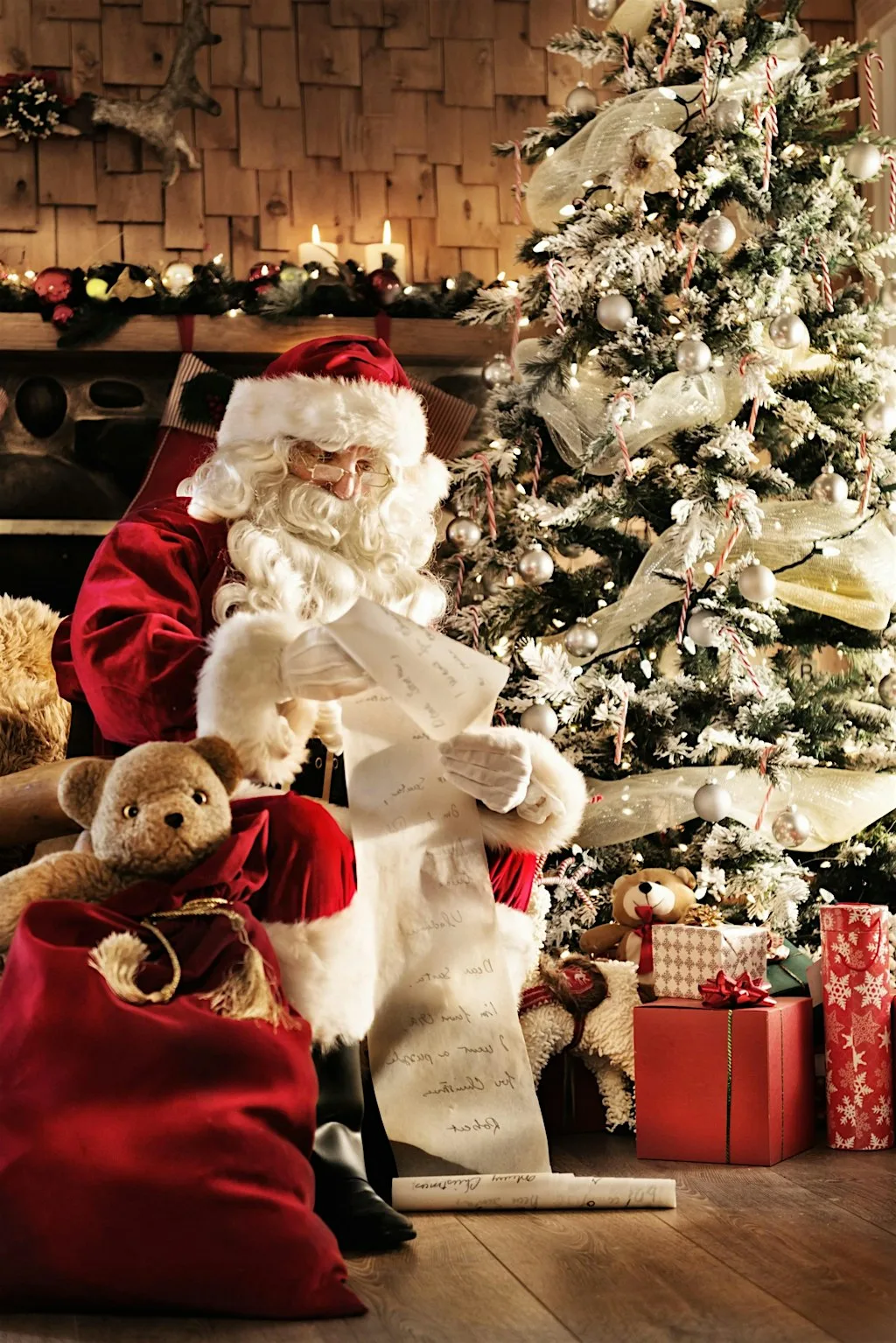 Candy Canes & Christmas Tales: Afternoon Tea with Santa at Crowne Plaza Stratford Upon Avon by IHG