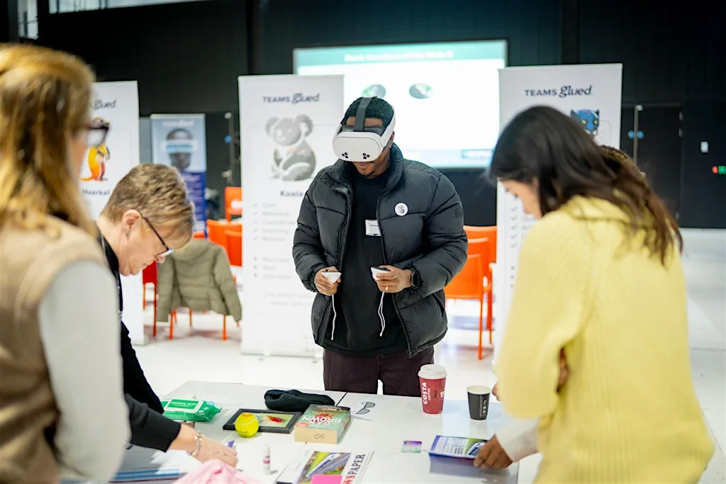 From insight to behaviour: a Teams Glued demonstration for people & leaders at 44 Oxford St