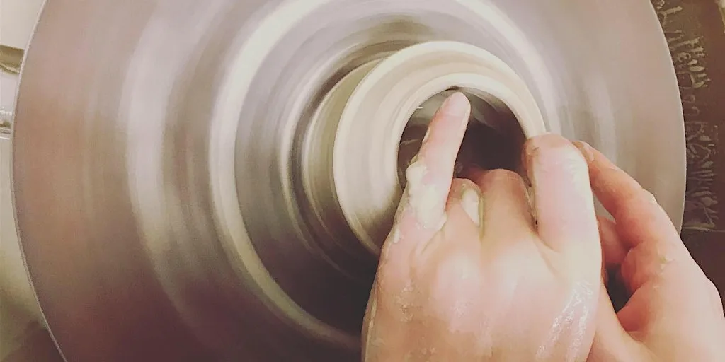 4 week throwing course for beginners at Muddy Fingers Pottery