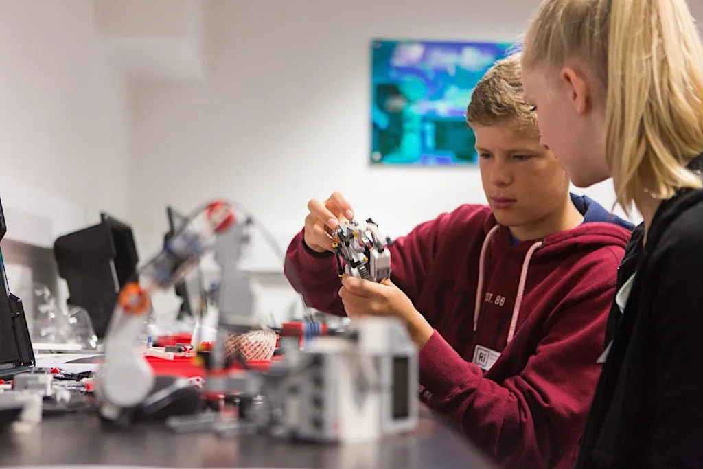 Holiday workshops: Introduction to robotics week (Year 11 - 13) at The Royal Institution of Great Britain