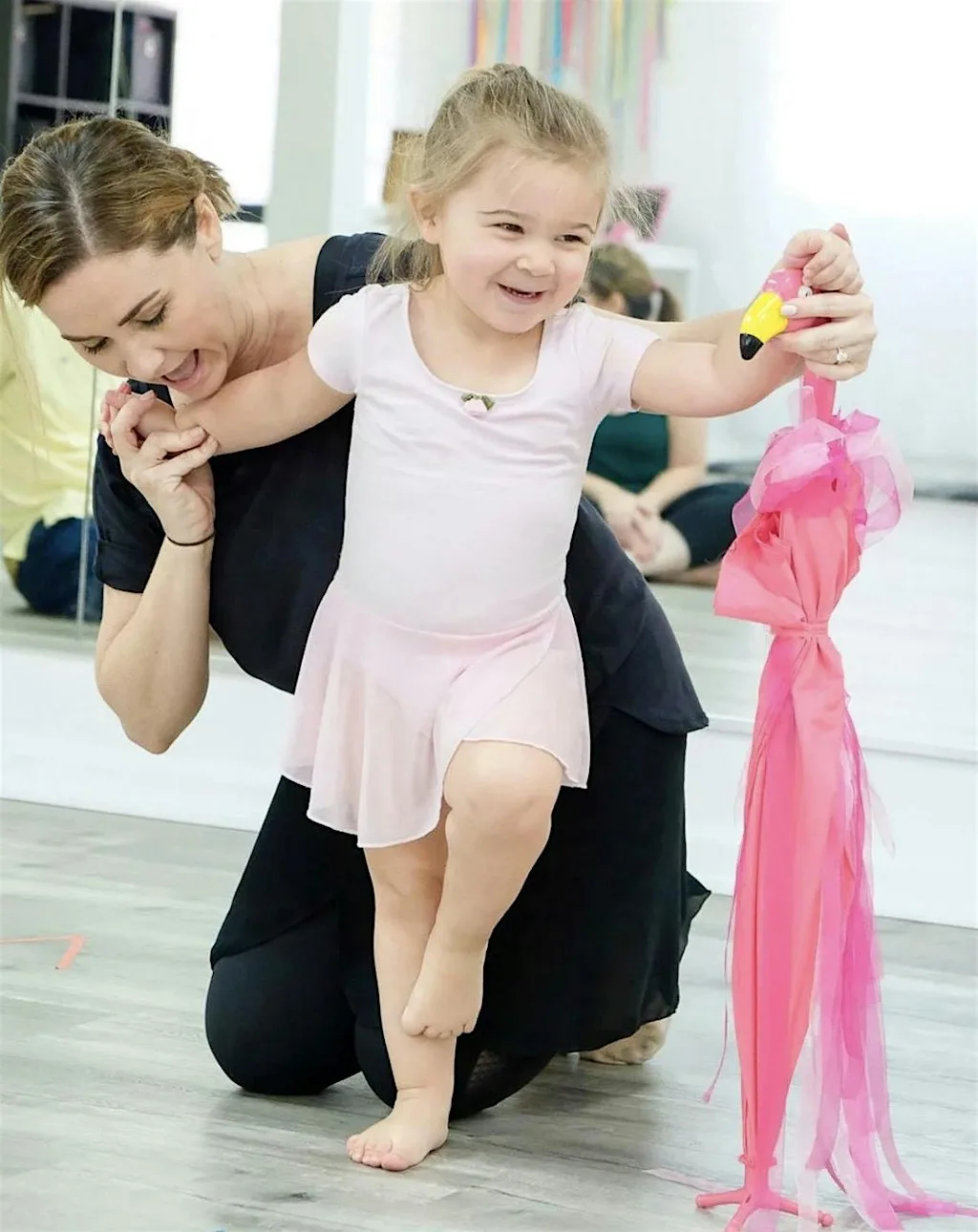 Mummy & Toddler Dance Class | Leeds Girls Socials x The Girly Scene at Leeds Golf Centre