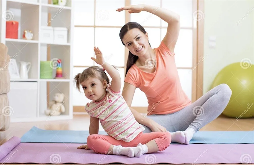 Mummy & Child Yoga & Paint | Leeds Girls Socials x The Girly Scene at Leeds Golf Centre