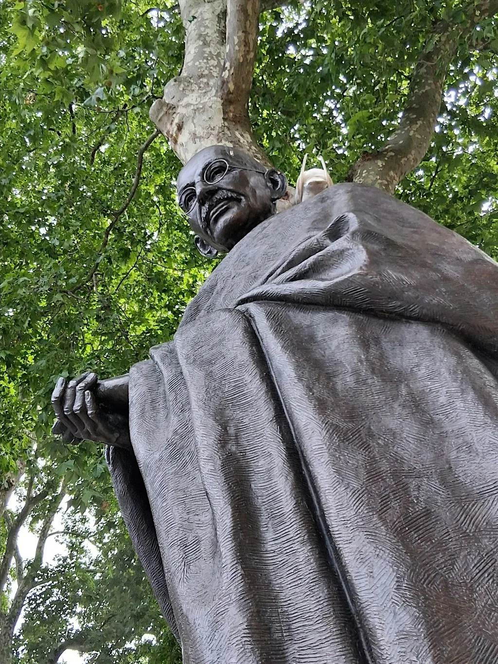 Indian-themed central London guided walk in support of Asha charity at Westminster