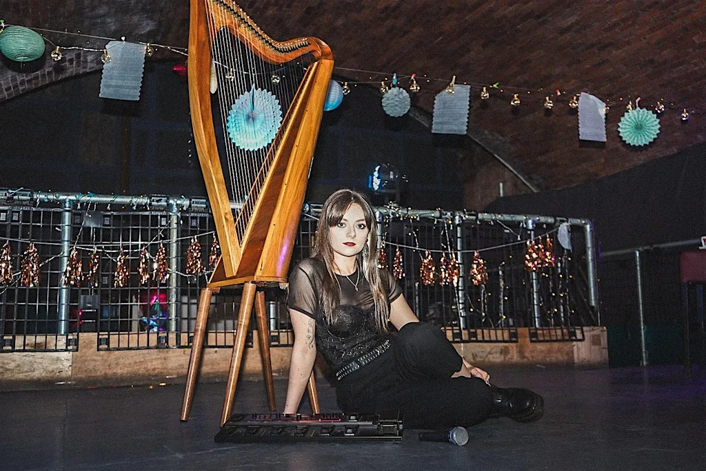 Dara Dubh & Sarah Owens, CARLOW - Belfast Mona Lisa Tour at Scraggs alley