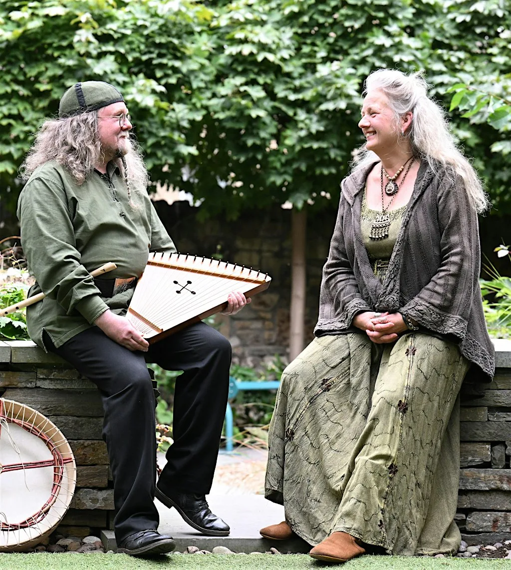 Of Stars, Bears & the Beginning of Time - Rikka Palonen & Richard Clarke