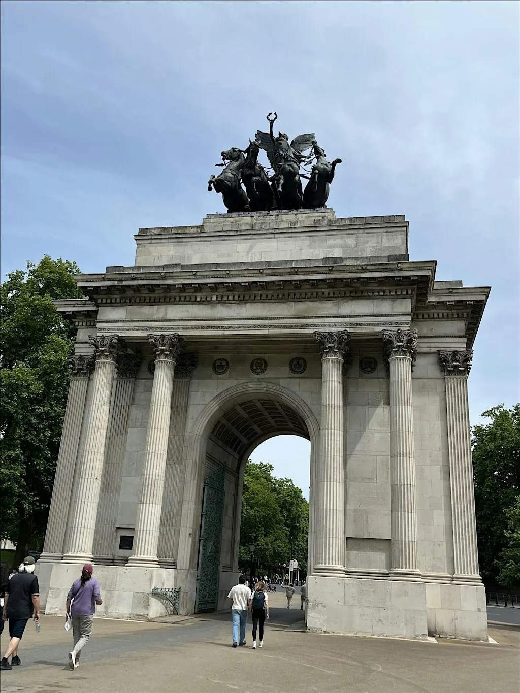 Park Lane: Memories and Memorials at Wellington Arch